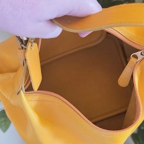 Coach Vintage Soho Mini Hobo Mustard 4145 - Picture 4 of 9